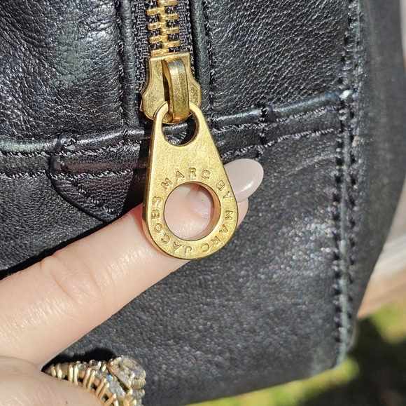 Marc by Marc Jacobs black leather hobo satchel - Picture 10 of 15